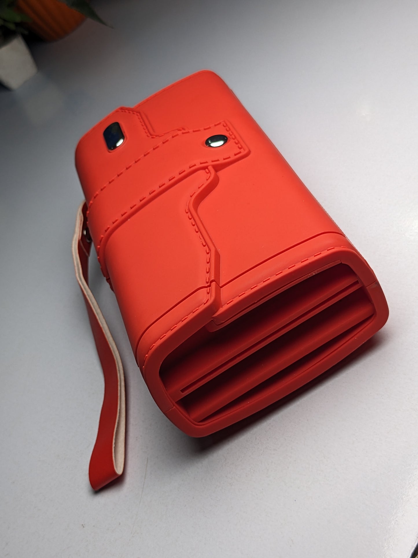 Wallet-Style Money Thrower with Fake Cash – Automatic Money Dispenser for Parties & Events